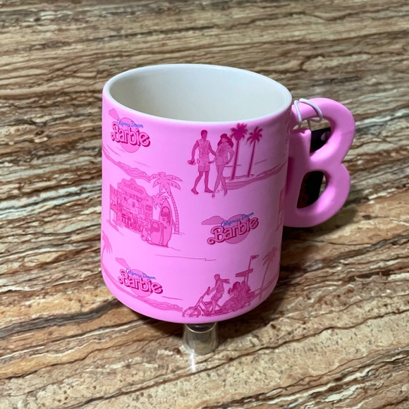 Barbie - Picture 5 of 7